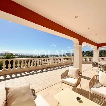 Esterella מאנדליה-לה-נאפול